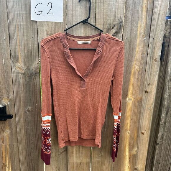 We The Free Women's XS Orange V Neck Long Sleeve Top Casual - Picture 1 of 4